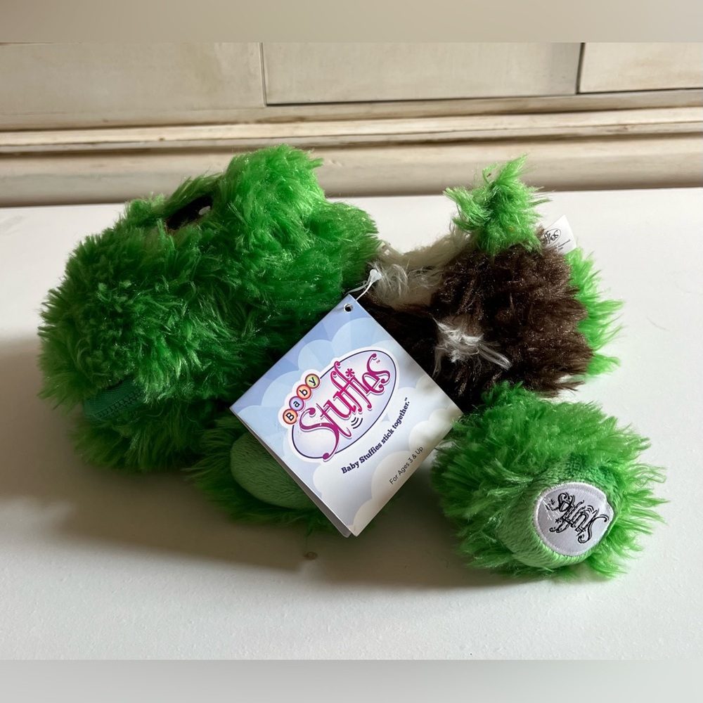 NWT Stuffies Baby Shuffles The Turtle Secret Pouch Zip Pocket Stuffed Animal